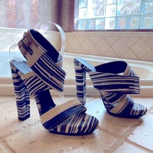 Price Drop Today! Designer* Balenciaga Paris suede strappy high heels Like New!